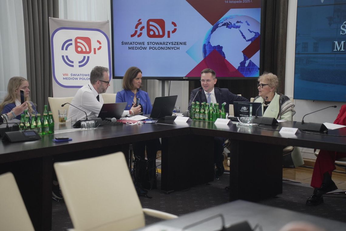 VIII Forum Mediów Polonijnych i wiersz Norwida PRACA